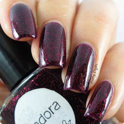 Penelope-Luz---Pandora-and-a-tape-mani-s