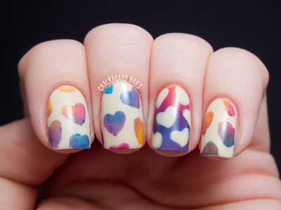 Stenciled-Heart-Gradient-s