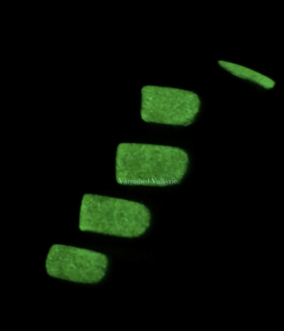 amazing glow in the dark polish-s