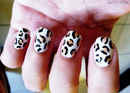 gold and white s