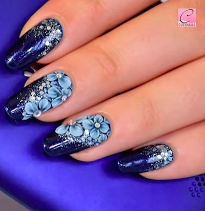 Nail art swarovski: gel nails 3D flower design | AmazingNailArt.org